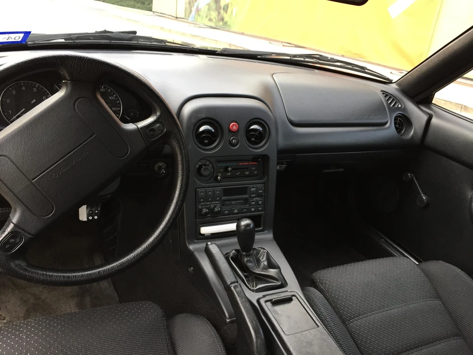 1994 Mazda NA MX-5 Miata - Image 18 of 31