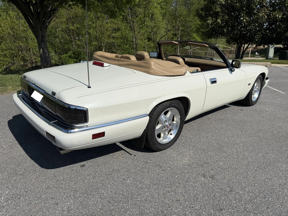 1995 Jaguar XJS Convertible - Image 8 of 31