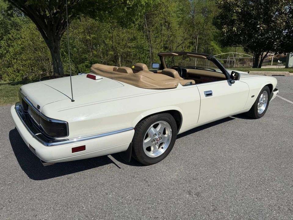 1995 Jaguar XJS Convertible - Image 5 of 31