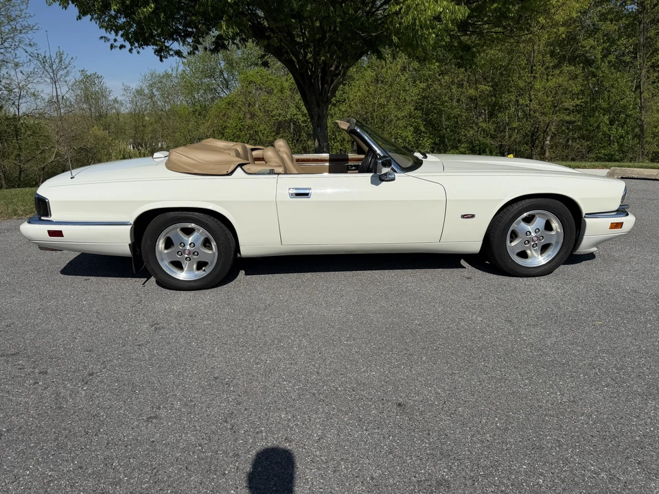 1995 Jaguar XJS Convertible - Image 7 of 31