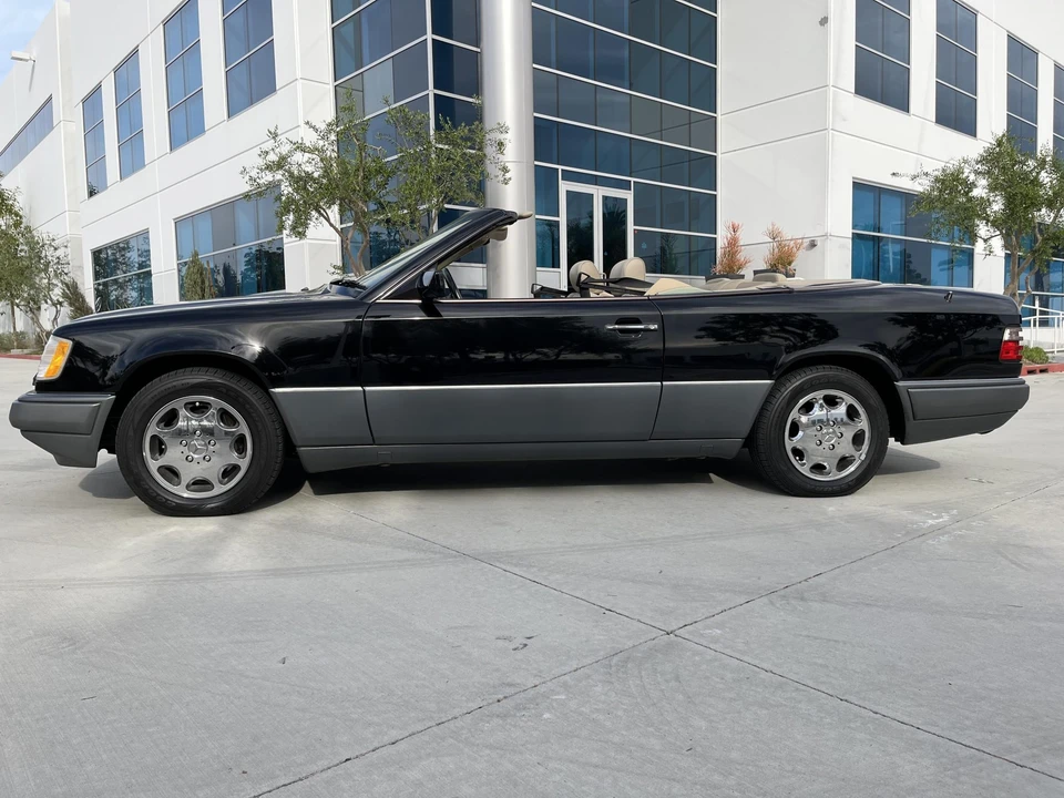 1995 Mercedes-Benz W124 E-Class - Image 13 of 31