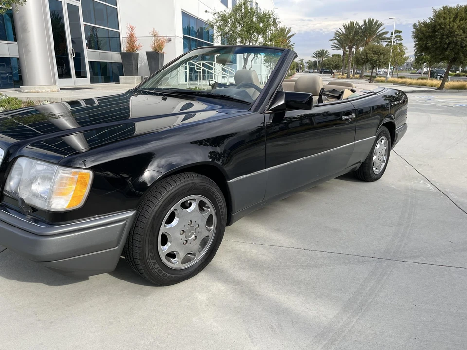 1995 Mercedes-Benz W124 E-Class - Image 25 of 31