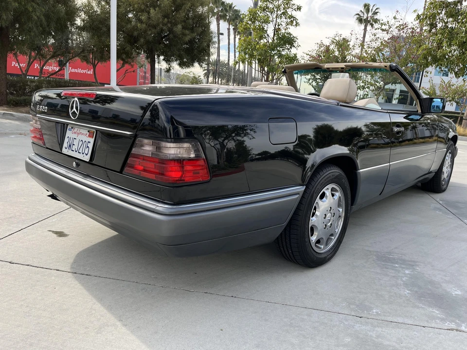 1995 Mercedes-Benz W124 E-Class - Image 8 of 31