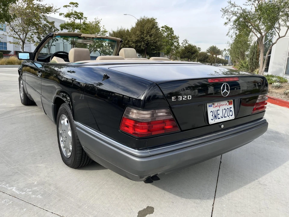 1995 Mercedes-Benz W124 E-Class - Image 12 of 31