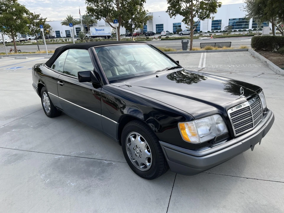 1995 Mercedes-Benz W124 E-Class - Image 18 of 31