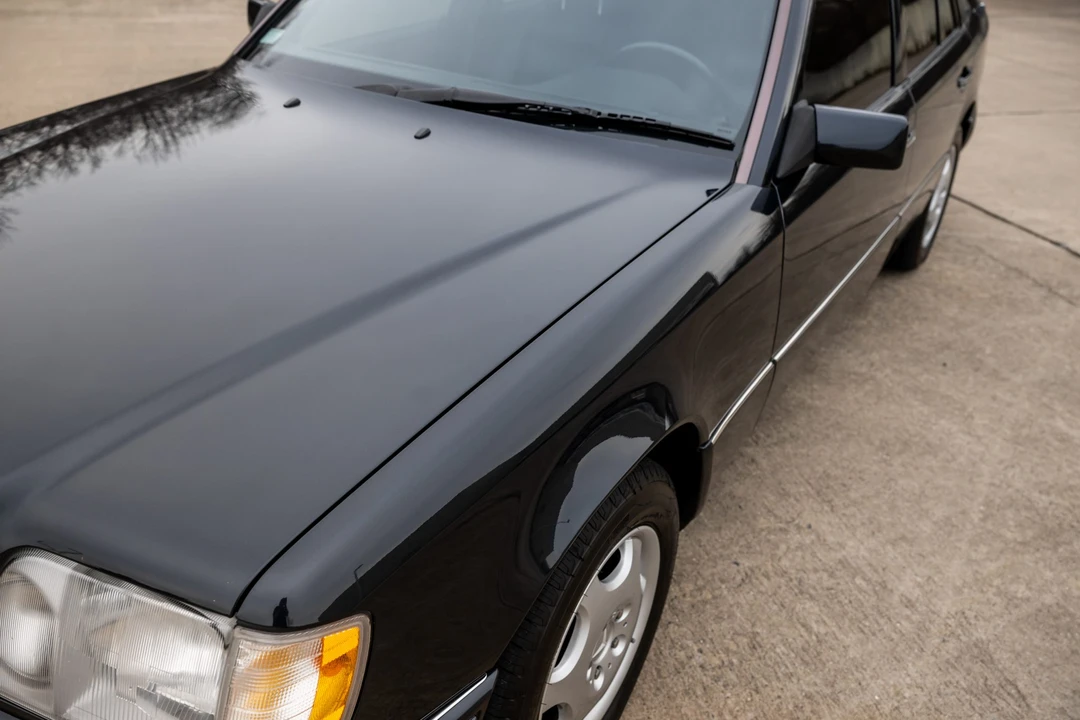 1995 Mercedes-Benz W124 E-Class - Image 17 of 31