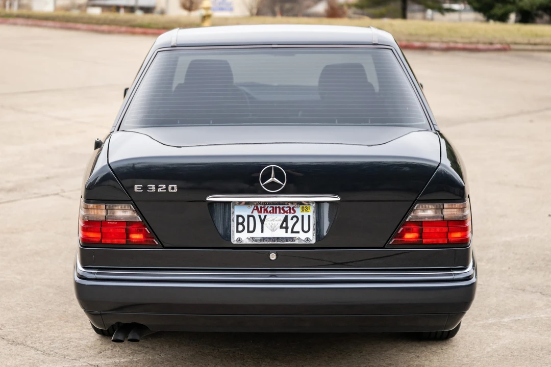1995 Mercedes-Benz W124 E-Class - Image 8 of 31