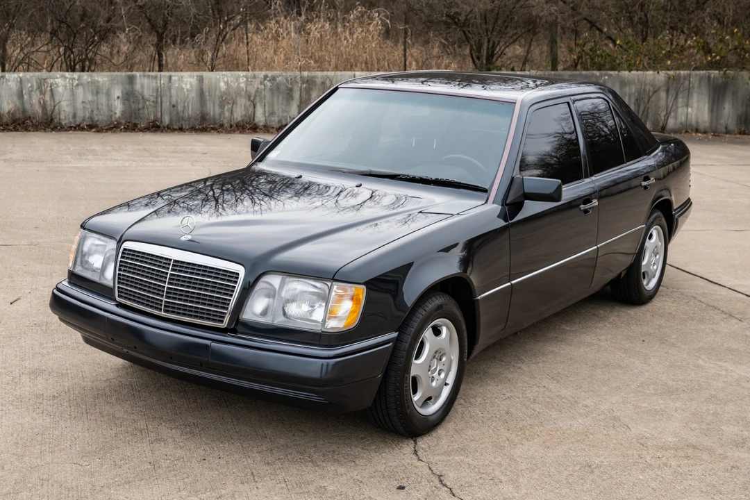 1995 Mercedes-Benz W124 E-Class - Image 3 of 31