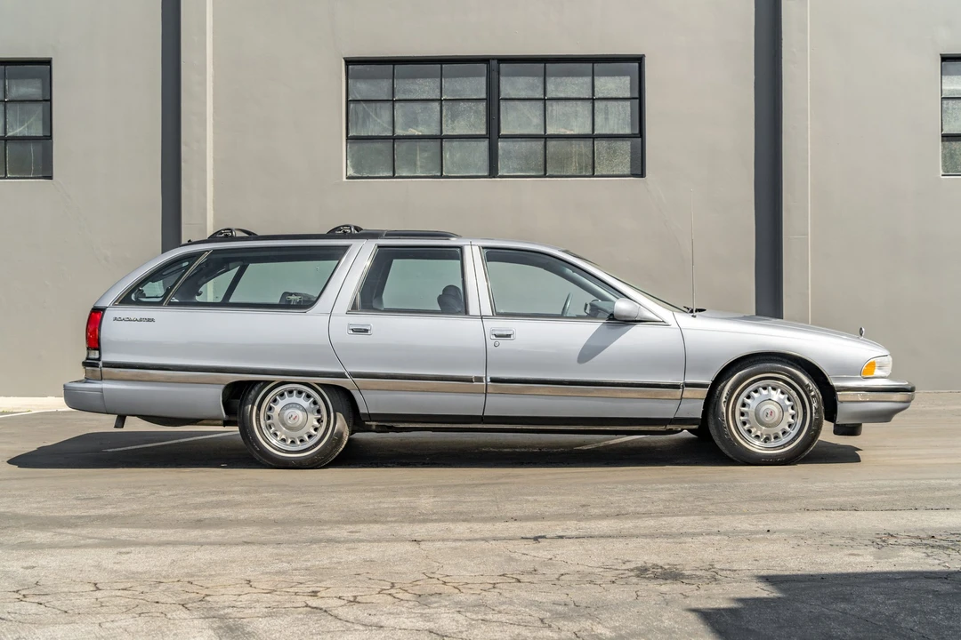 1996 Buick Roadmaster - Image 8 of 31