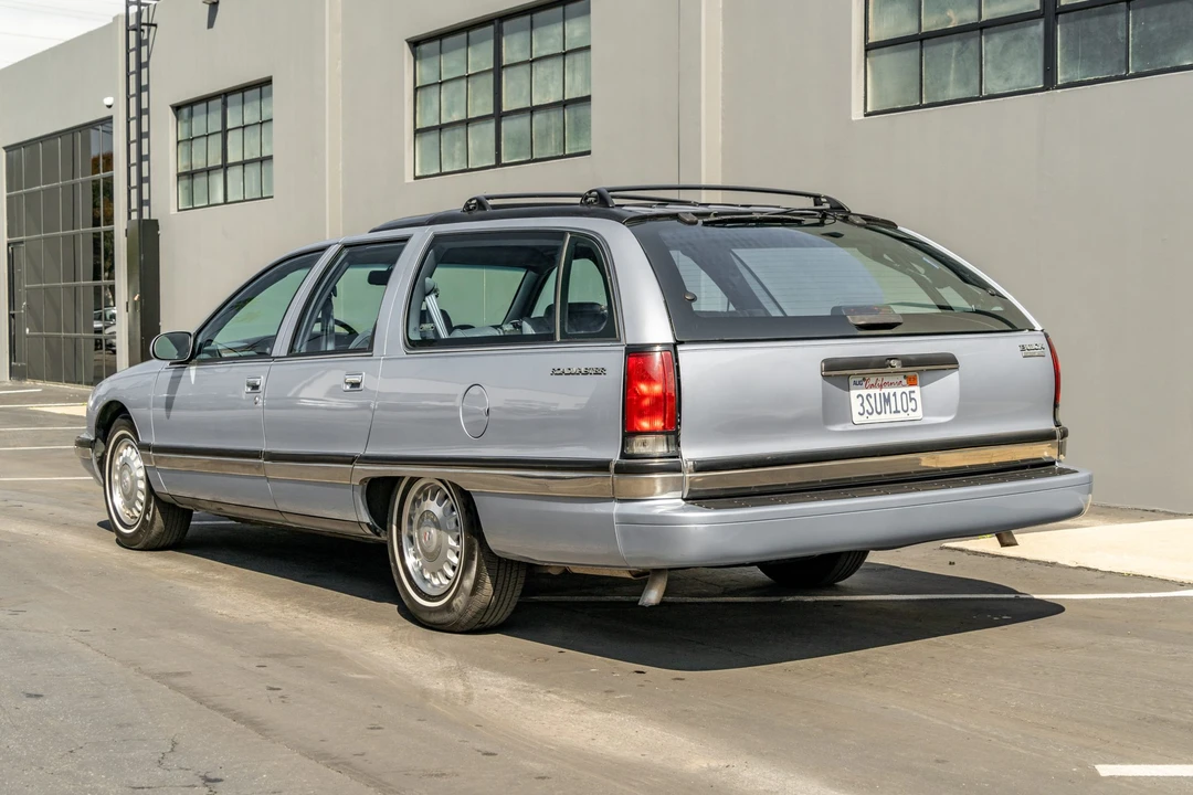 1996 Buick Roadmaster - Image 11 of 31