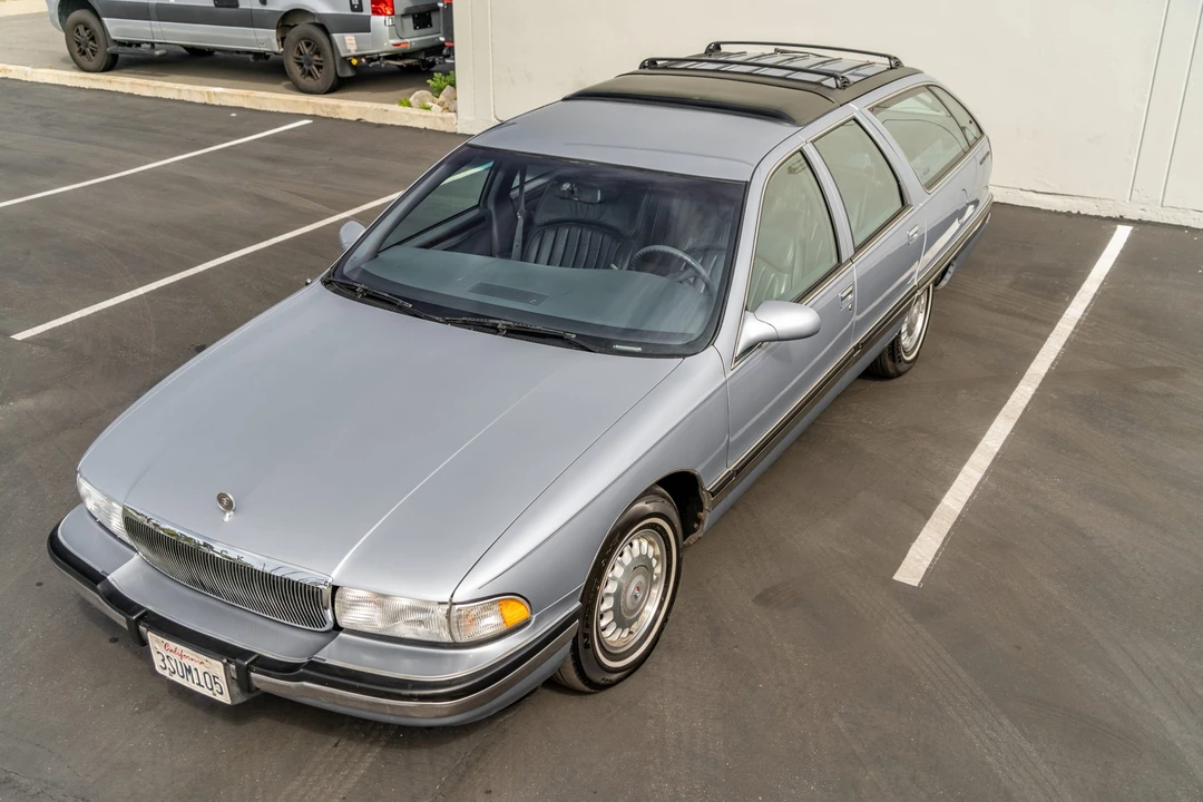 1996 Buick Roadmaster - Image 3 of 31