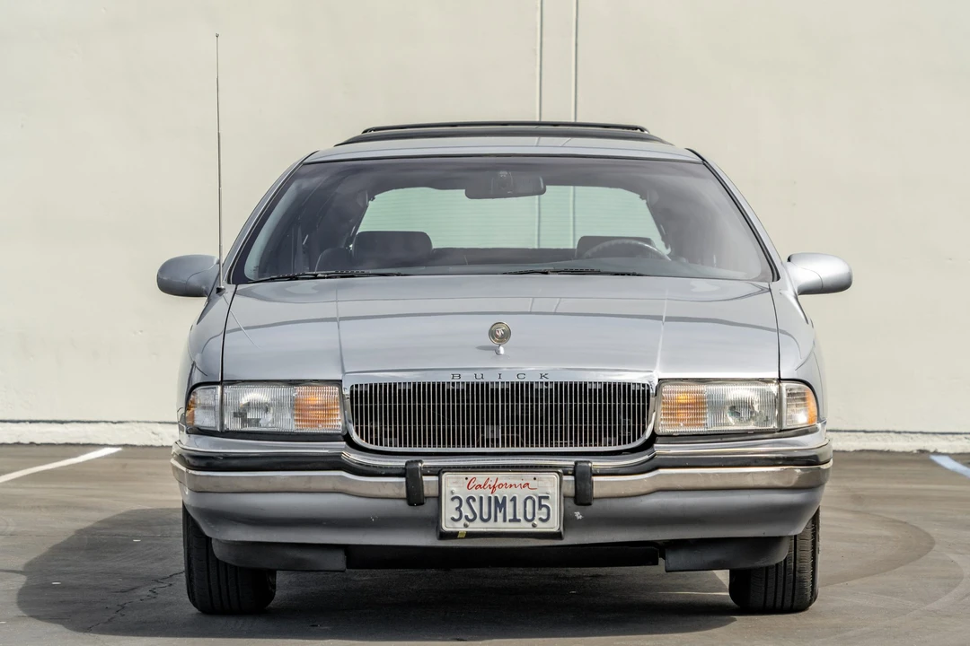 1996 Buick Roadmaster - Image 5 of 31