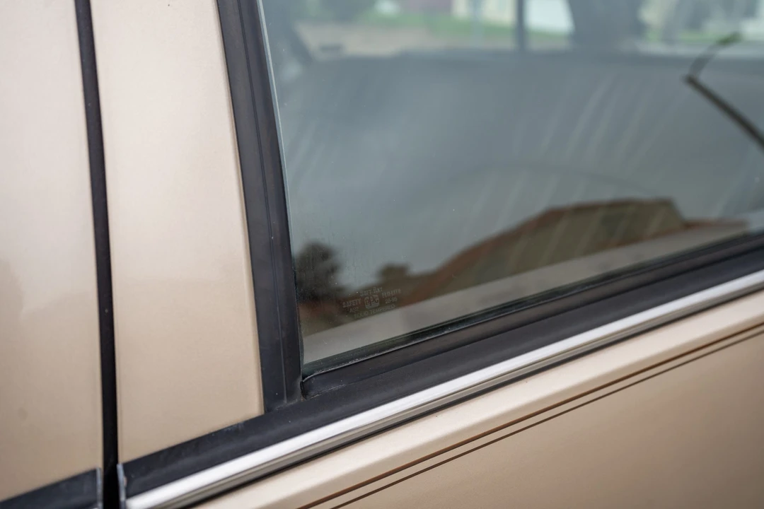 1996 Buick Roadmaster - Image 29 of 31