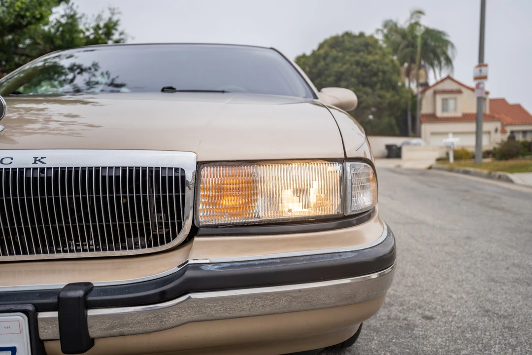 1996 Buick Roadmaster - Image 20 of 31