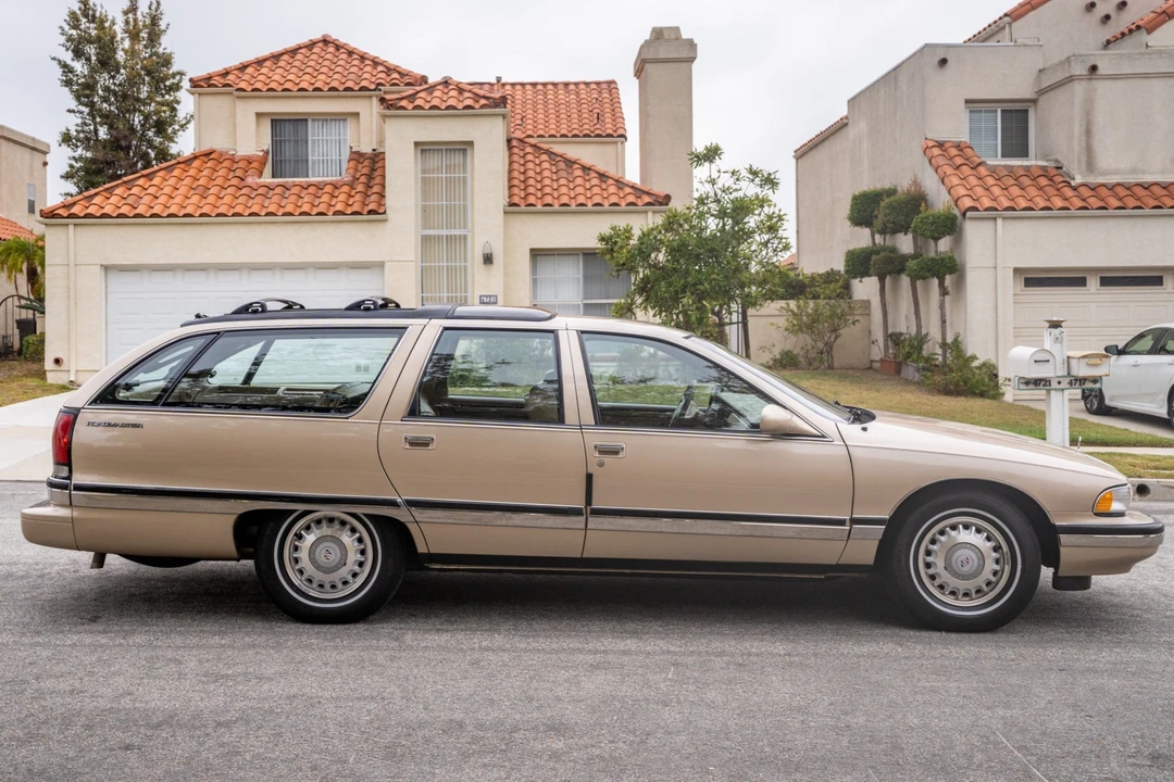 1996 Buick Roadmaster - Image 4 of 31