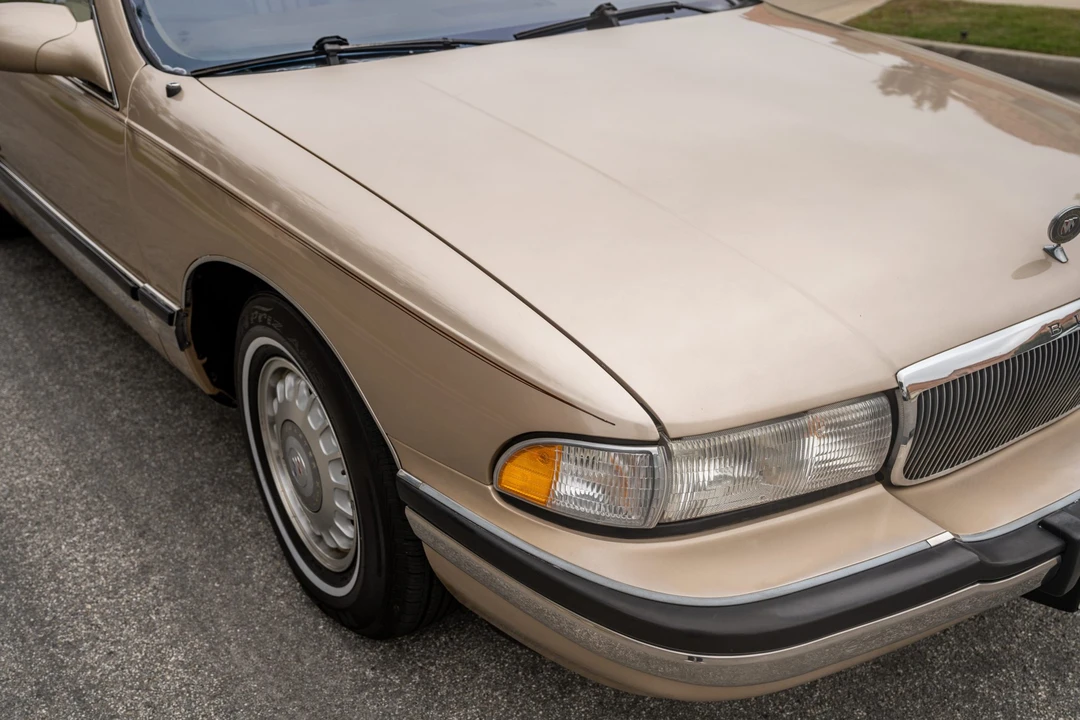 1996 Buick Roadmaster - Image 11 of 31
