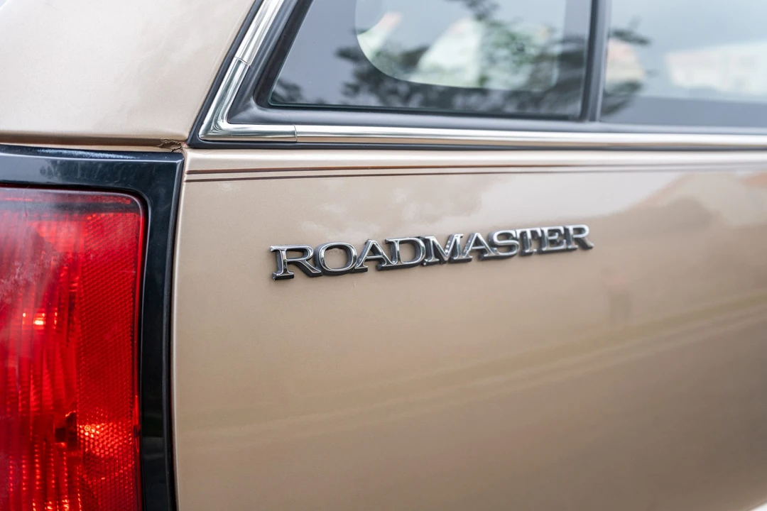 1996 Buick Roadmaster - Image 27 of 31