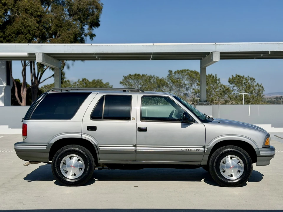 1996 GMC S-15 Jimmy 2nd Gen - Image 13 of 31