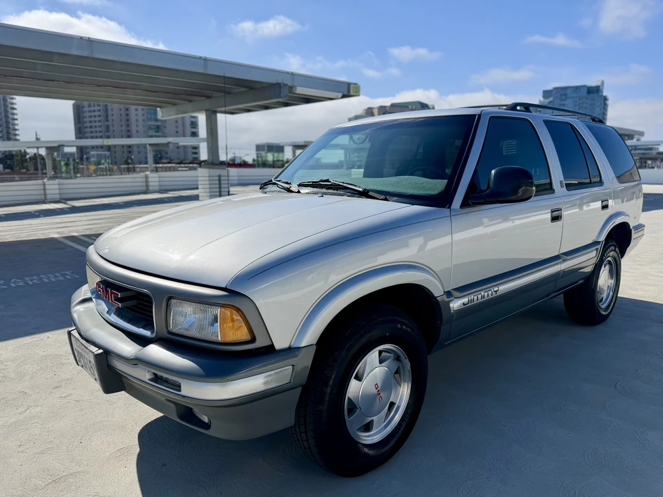 1996 GMC S-15 Jimmy 2nd Gen - Image 4 of 31