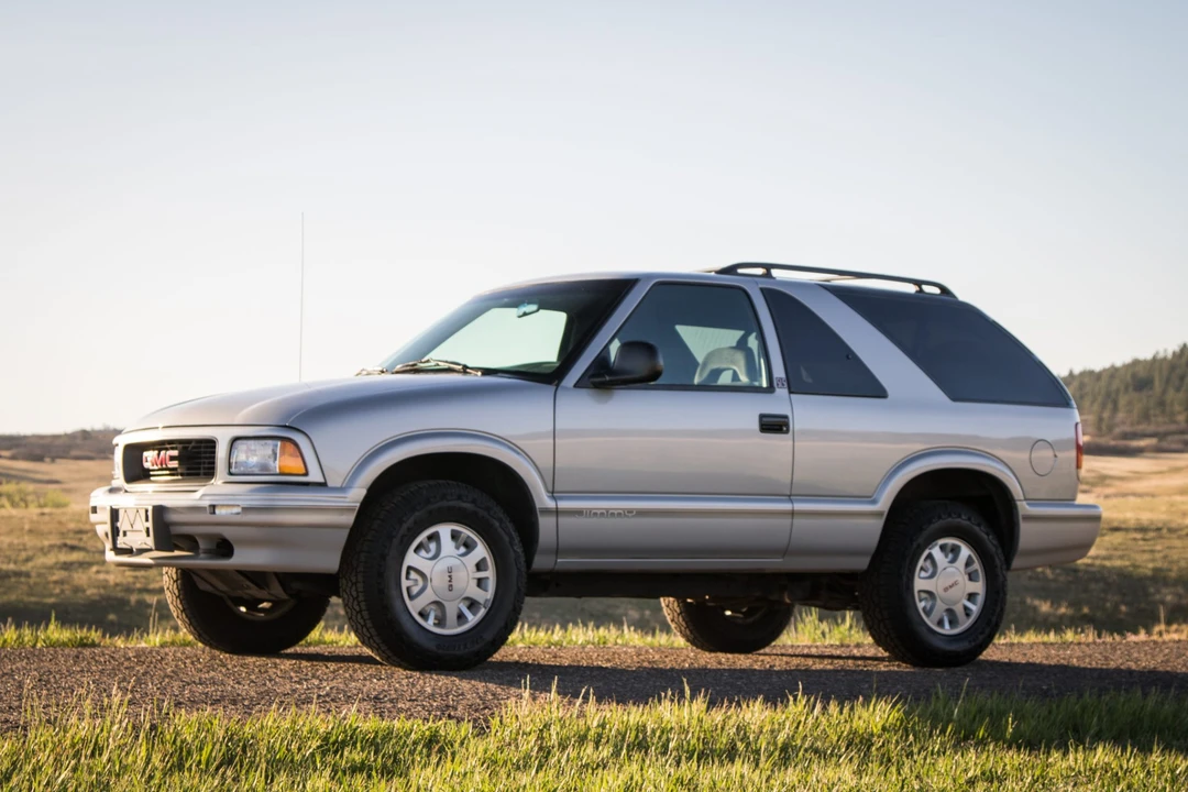1997 GMC S-15 Jimmy 2nd Gen - Image 4 of 31