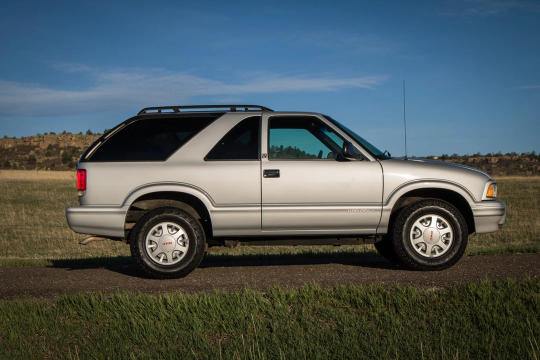 1997 GMC S-15 Jimmy 2nd Gen - Image 29 of 31