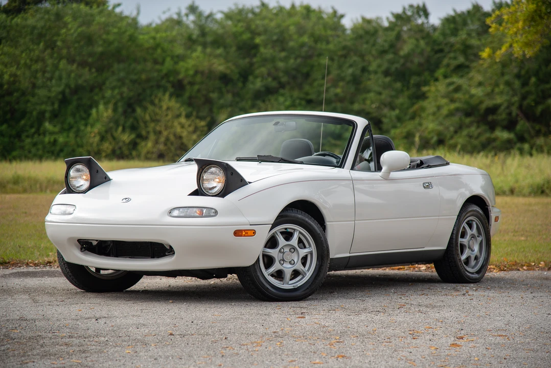 1997 Mazda NA MX-5 Miata - Image 3 of 31