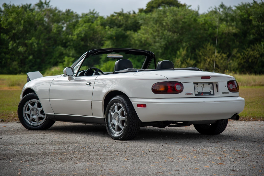1997 Mazda NA MX-5 Miata - Image 6 of 31