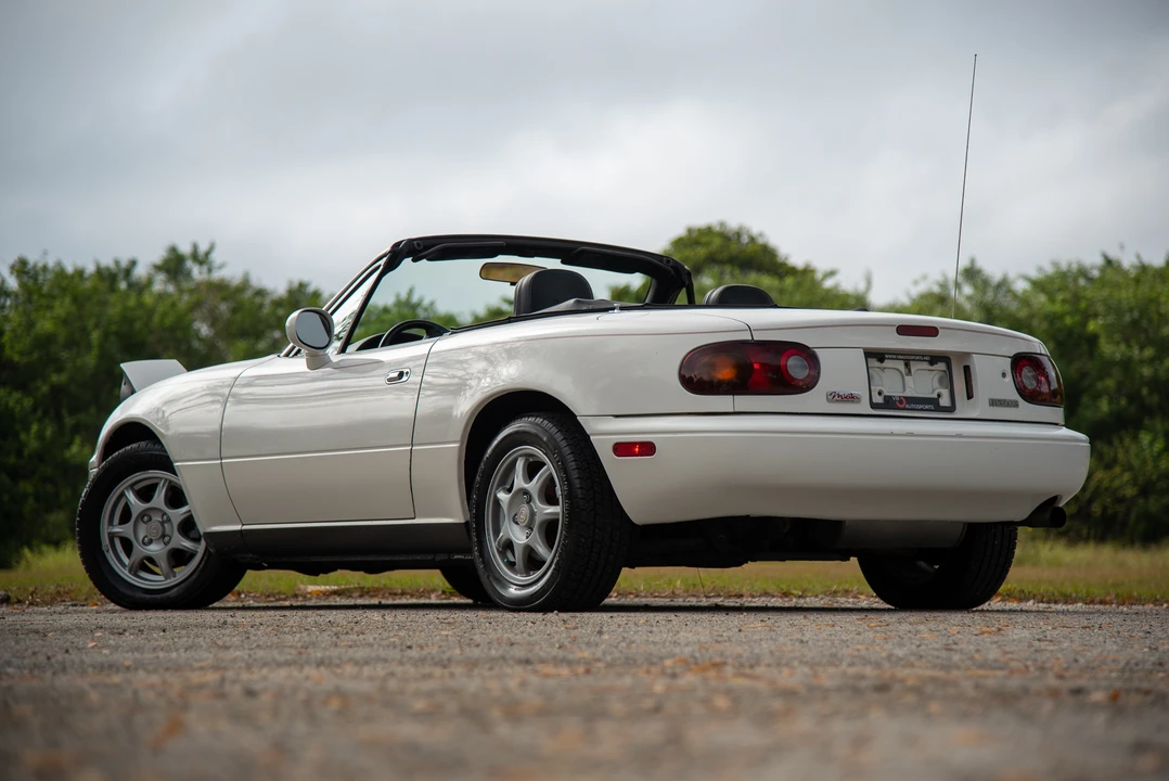 1997 Mazda NA MX-5 Miata - Image 7 of 31
