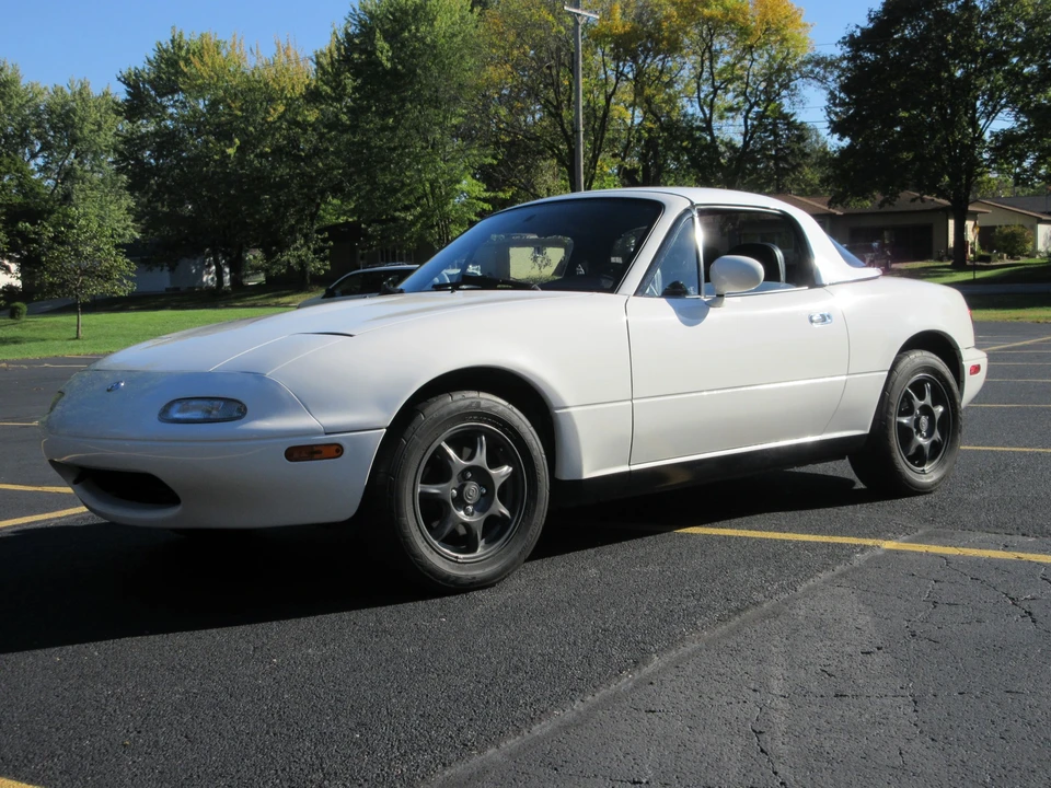 1997 Mazda NA MX-5 Miata - Image 4 of 31