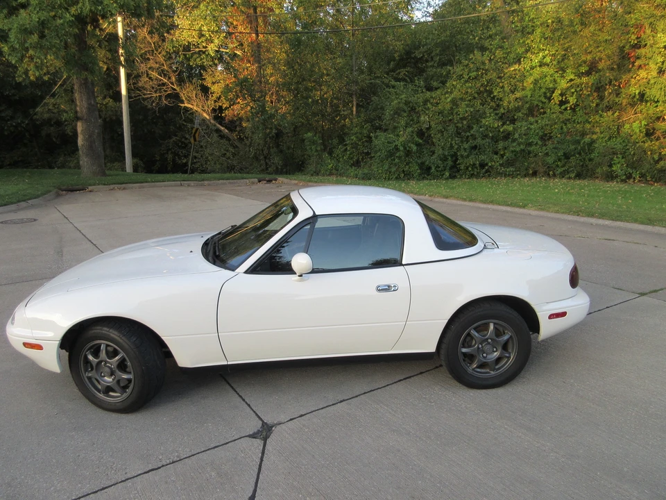 1997 Mazda NA MX-5 Miata - Image 8 of 31