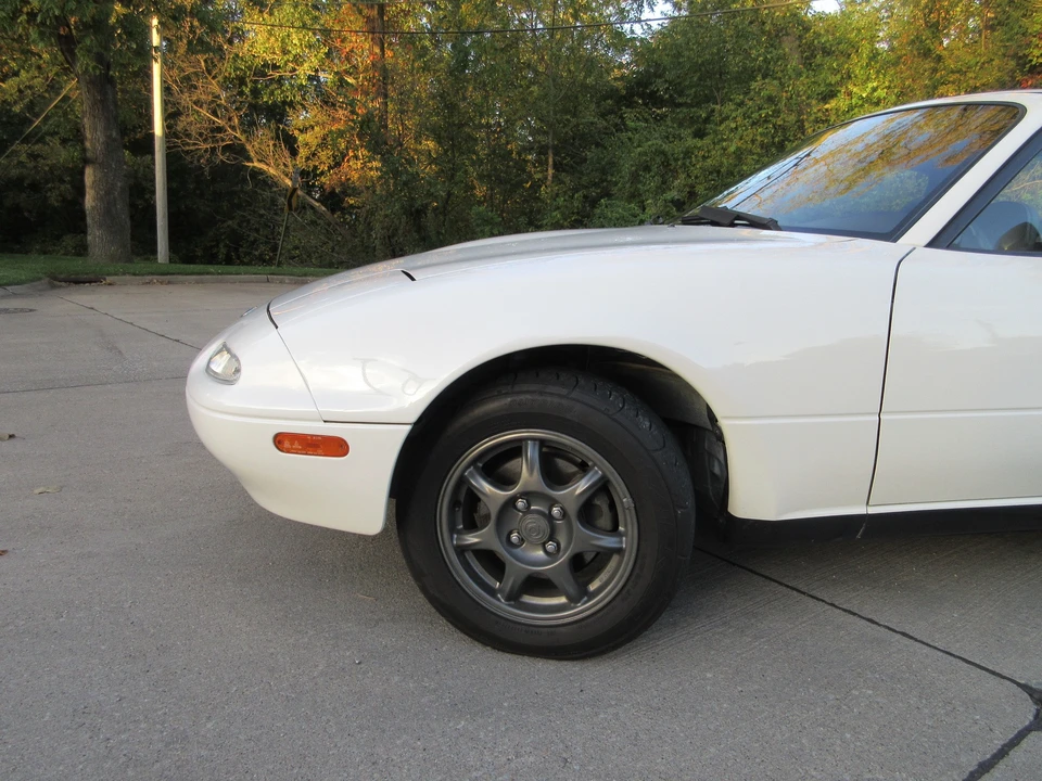 1997 Mazda NA MX-5 Miata - Image 18 of 31