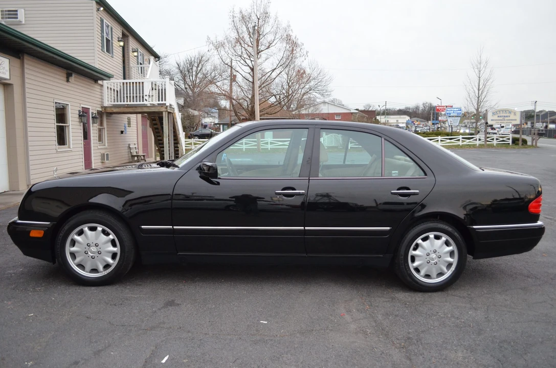1997 Mercedes-Benz W210 E-Class - Image 3 of 31