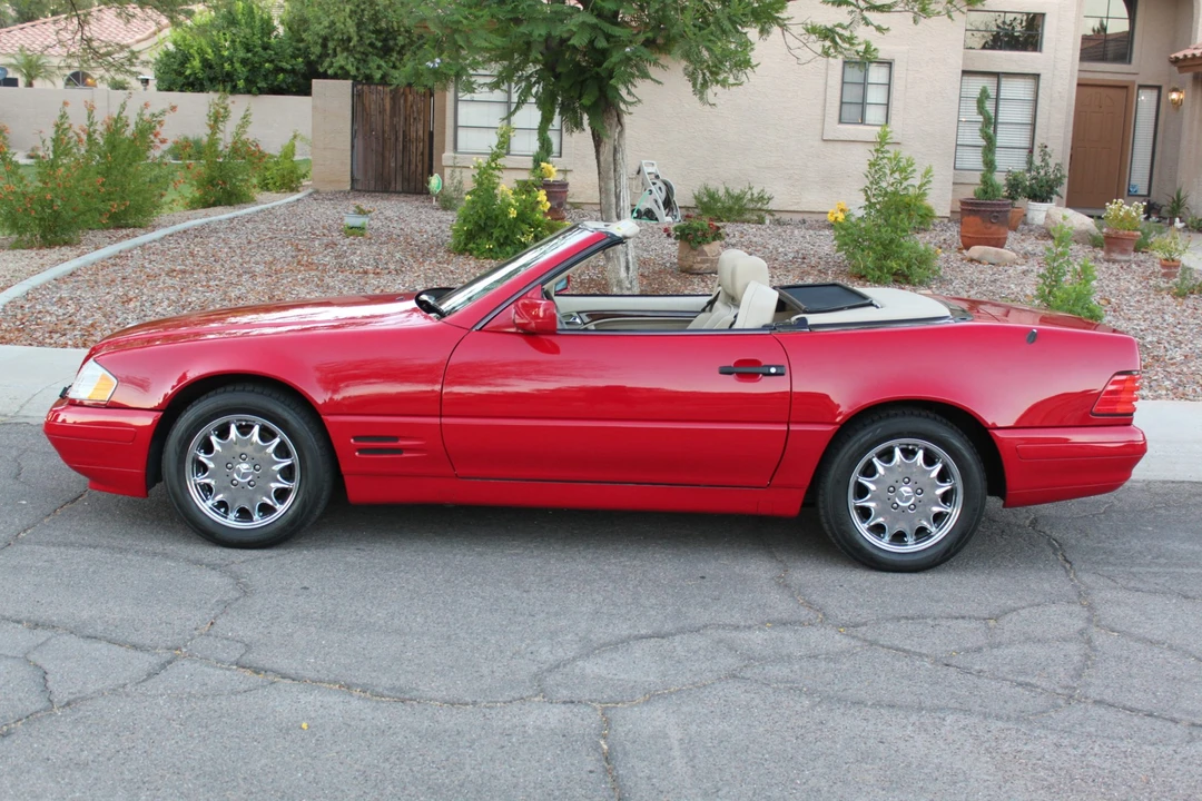 1997 Mercedes-Benz R129 SL-Class - Image 2 of 31