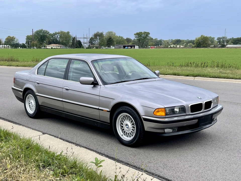 1998 BMW E38 7 Series - Image 29 of 31