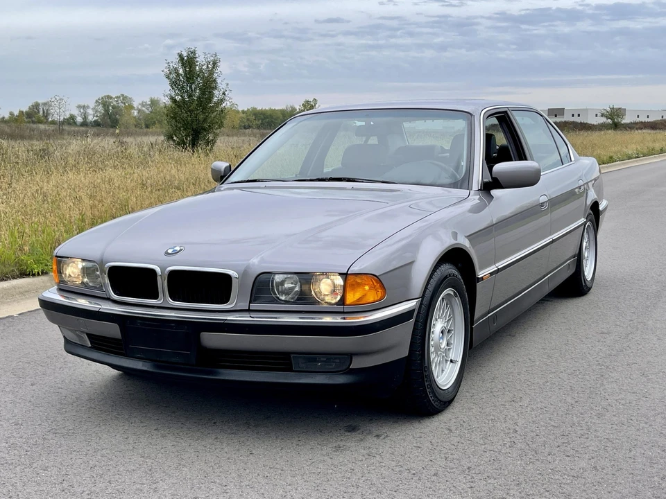 1998 BMW E38 7 Series - Image 13 of 31