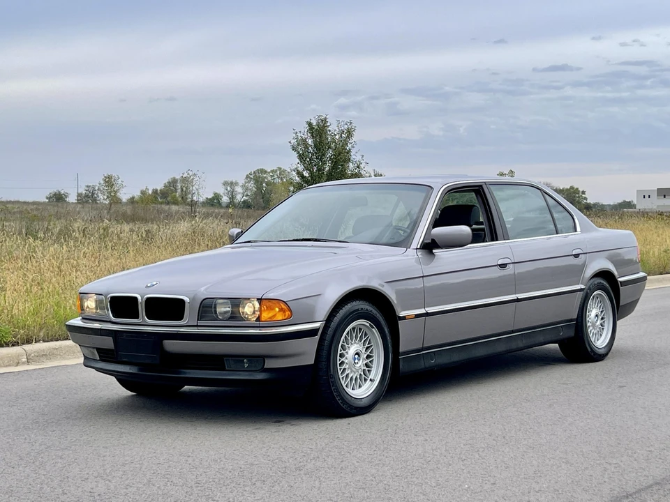 1998 BMW E38 7 Series - Image 9 of 31