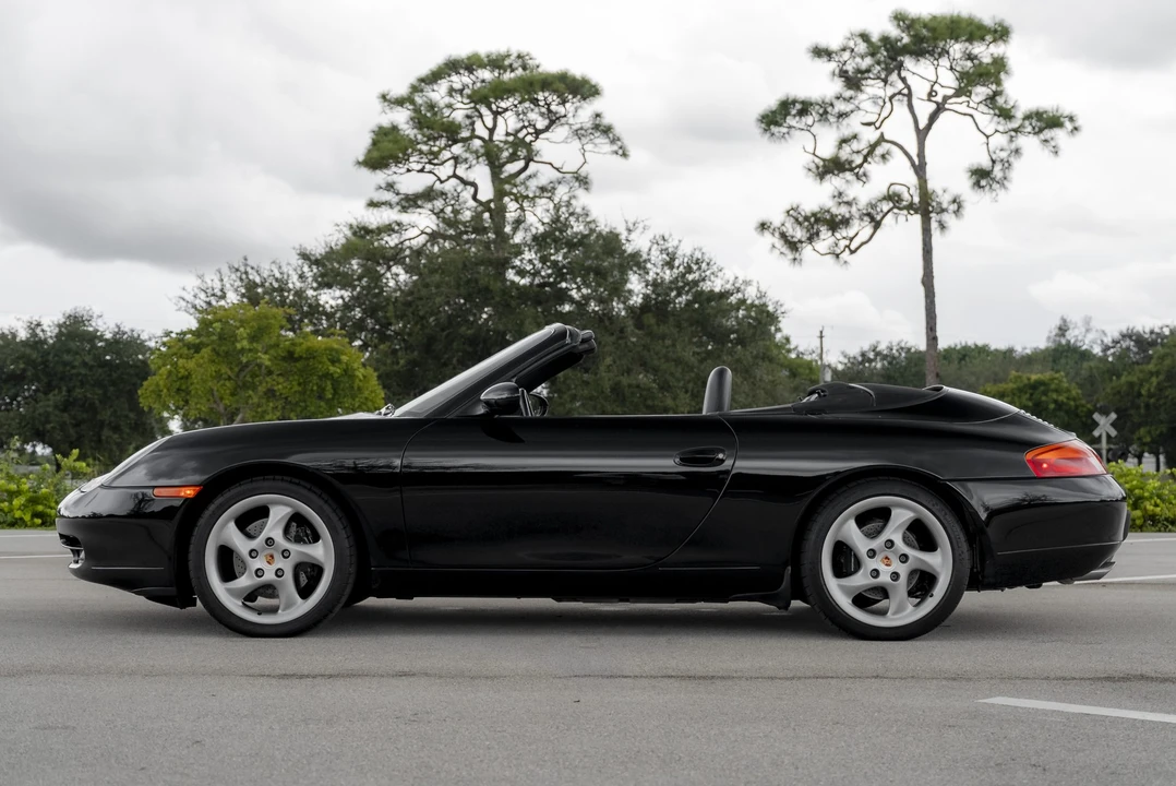 1999 Porsche 996 Carrera - Image 11 of 31