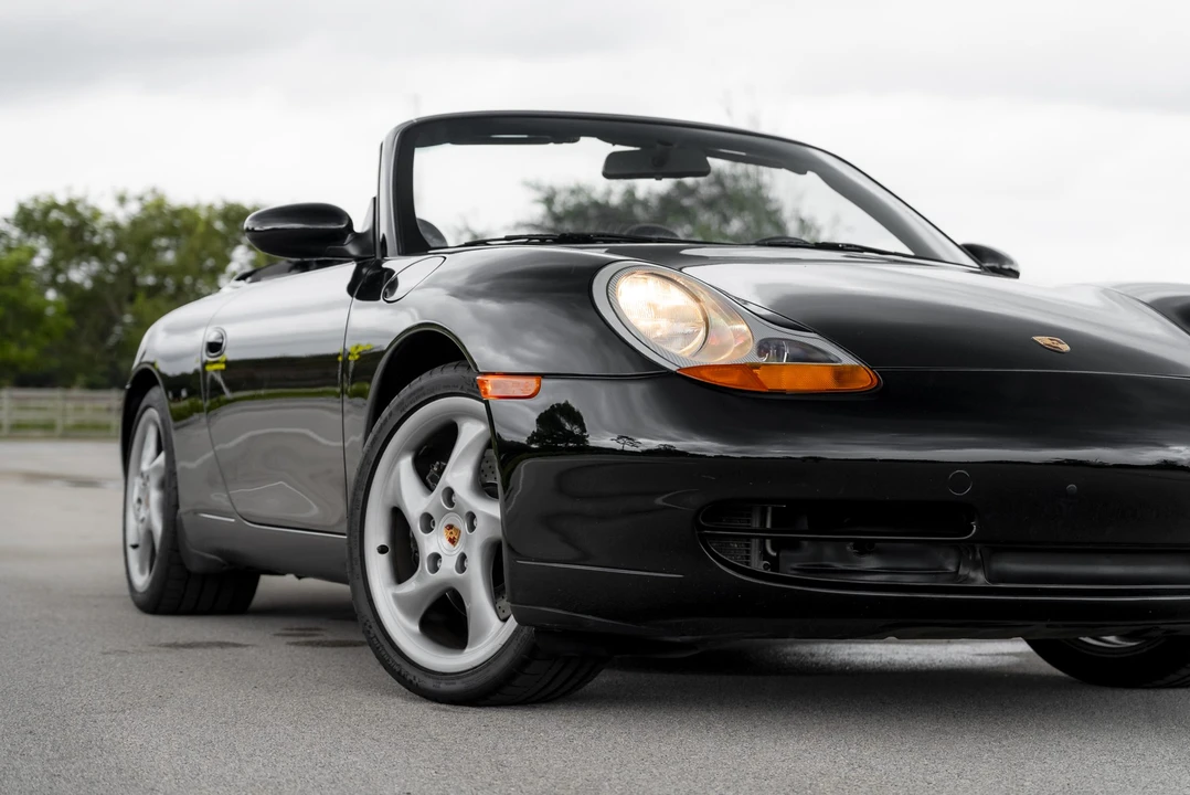 1999 Porsche 996 Carrera - Image 23 of 31