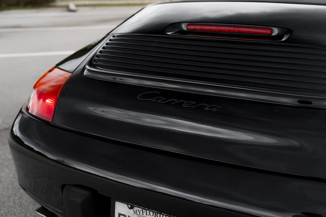 1999 Porsche 996 Carrera - Image 29 of 31