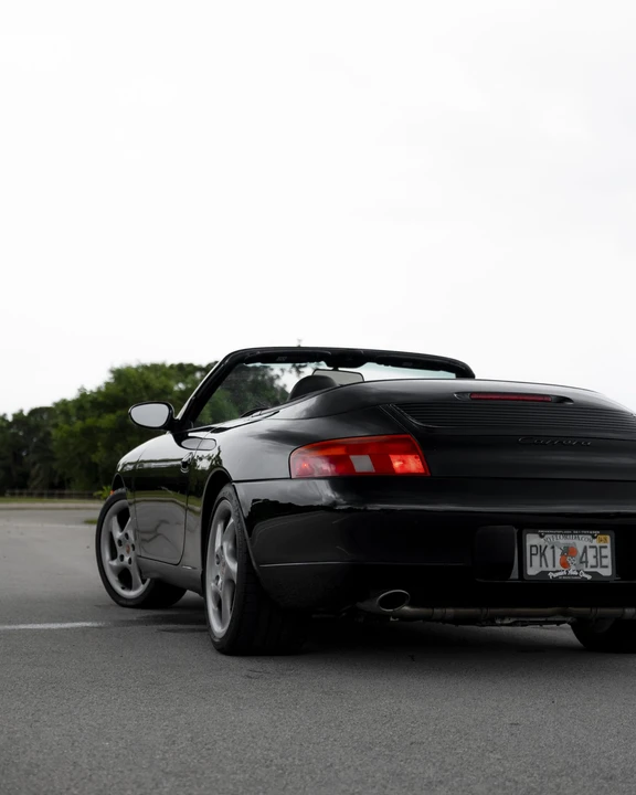 1999 Porsche 996 Carrera - Image 28 of 31