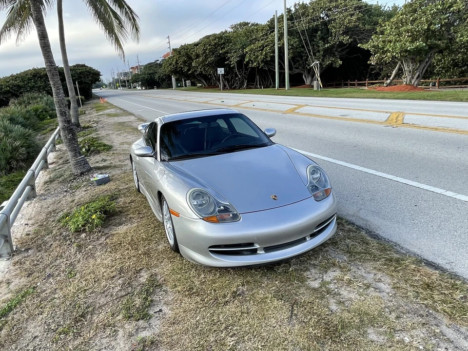 1999 Porsche 996 Carrera - Image 14 of 31