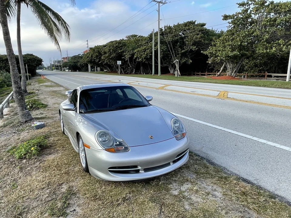 1999 Porsche 996 Carrera - Image 13 of 31