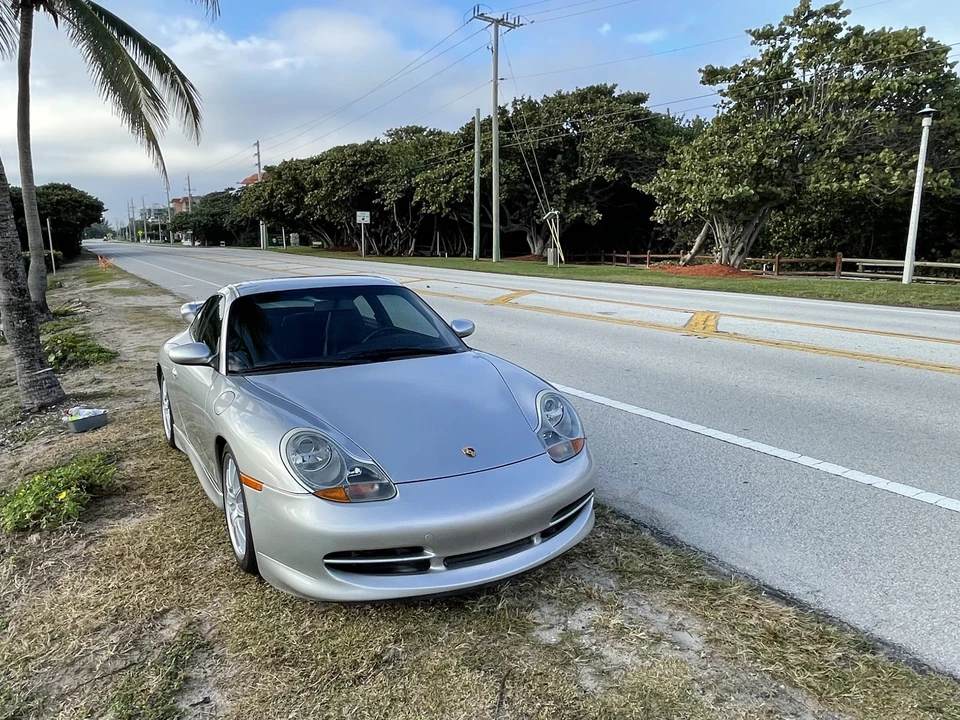 1999 Porsche 996 Carrera - Image 12 of 31