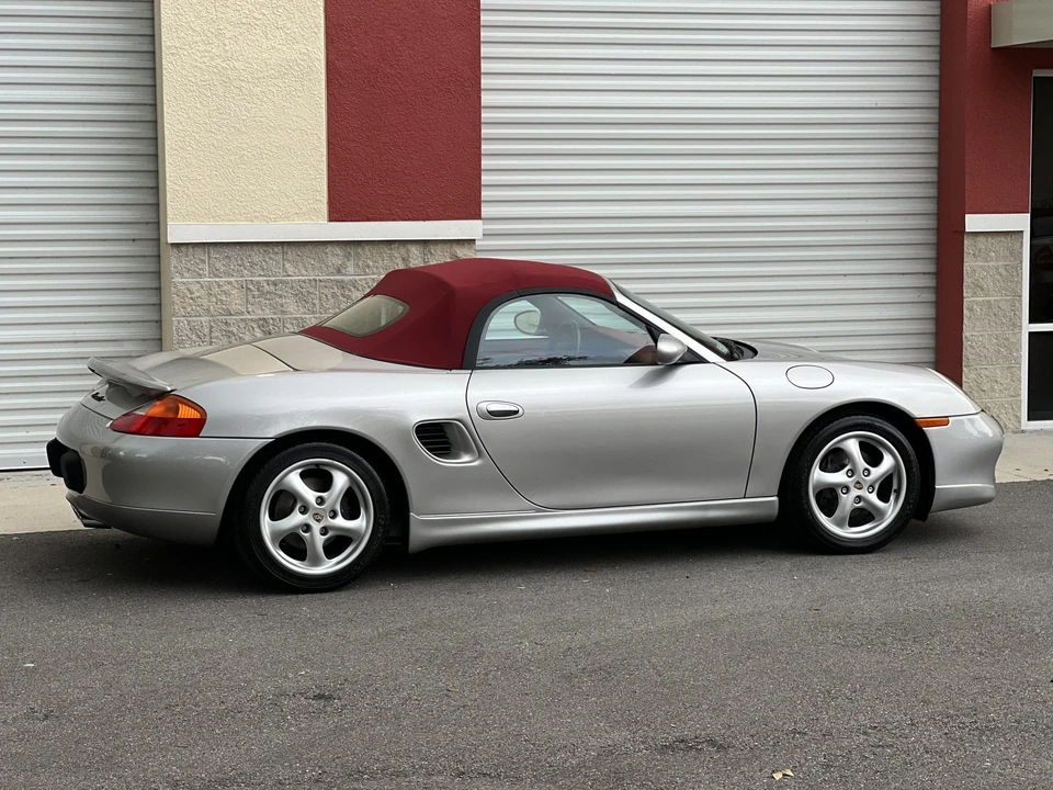1999 Porsche 986 Boxster - Image 28 of 31
