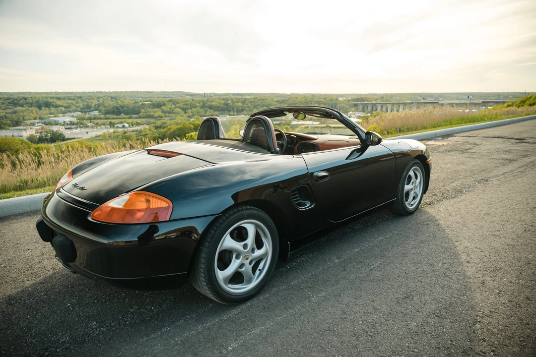 1999 Porsche 986 Boxster - Image 13 of 31
