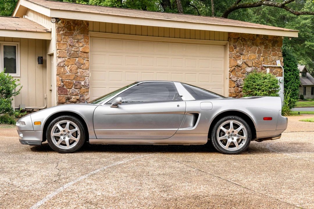 2000 Acura NA2 NSX - Image 2 of 31