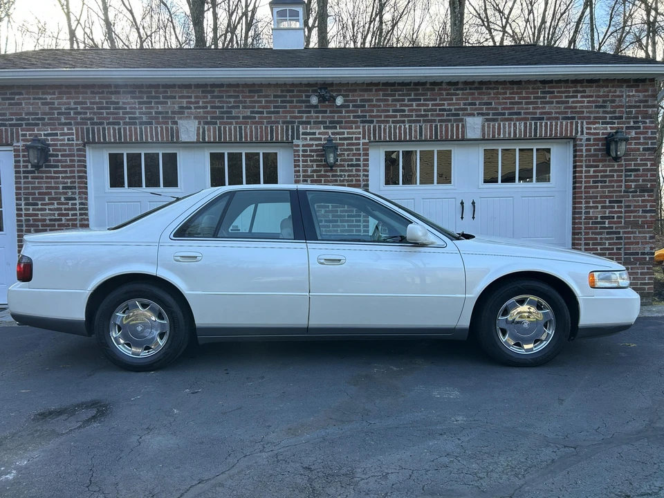 2000 Cadillac Seville - Image 8 of 31