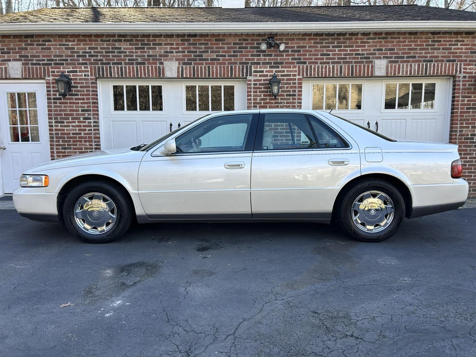 2000 Cadillac Seville - Image 16 of 31