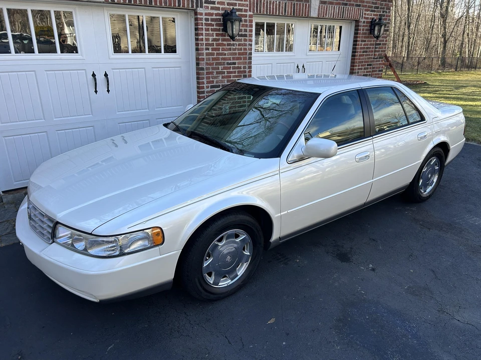 2000 Cadillac Seville - Image 4 of 31