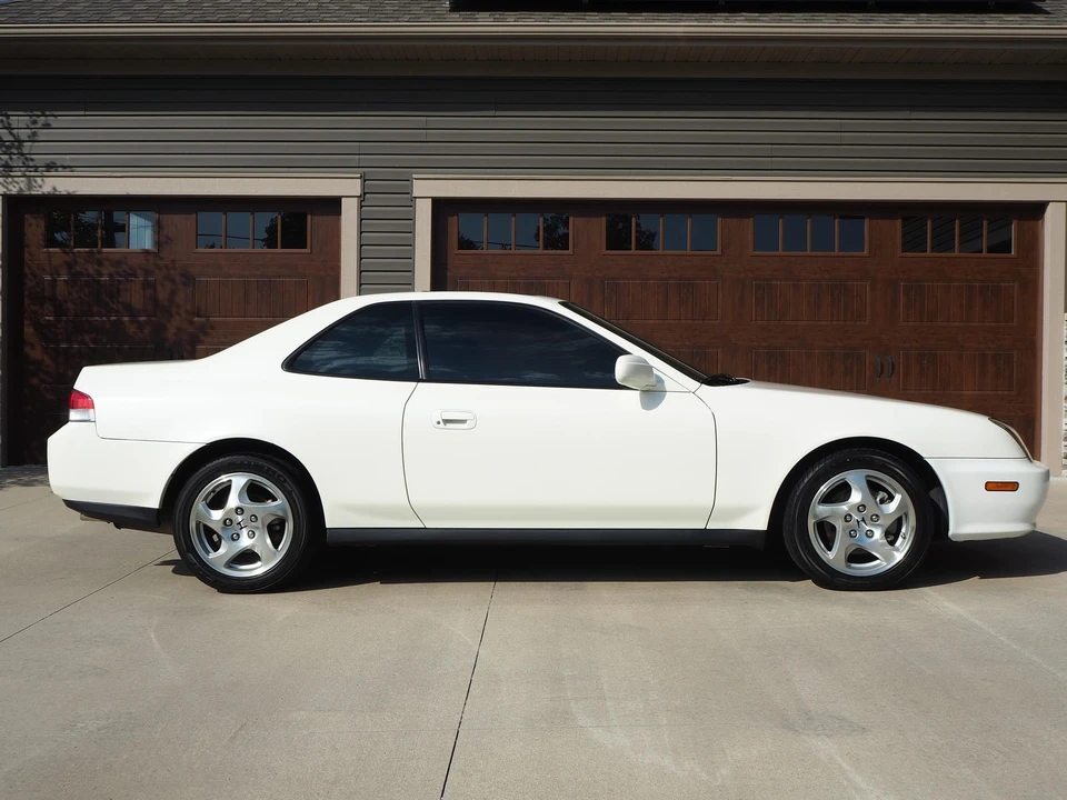 2000 Honda Prelude 5th Gen - Image 16 of 31
